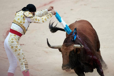 Faena de los toros de la ganadería de Fuente Ymbro para los diestros Juan José Padilla, Roca Rey y Cayetano