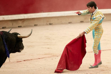 Faena de los toros de la ganadería de Fuente Ymbro para los diestros Juan José Padilla, Roca Rey y Cayetano