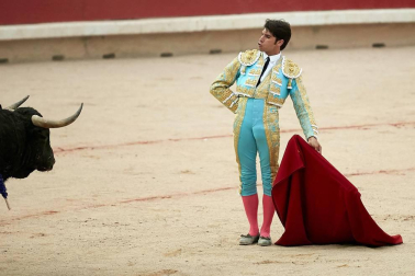 Faena de los toros de la ganadería de Fuente Ymbro para los diestros Juan José Padilla, Roca Rey y Cayetano
