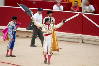 Faena de los toros de la ganadería de Fuente Ymbro para los diestros Juan José Padilla, Roca Rey y Cayetano