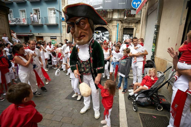 Fotos de los gigantes y cabezudos de Pamplona, 13 de julio de San Fermín 2018