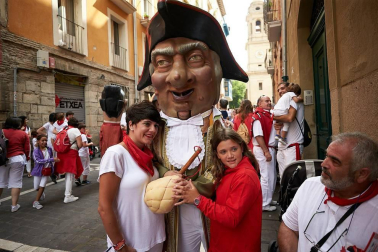 Fotos de los gigantes y cabezudos de Pamplona, 13 de julio de San Fermín 2018