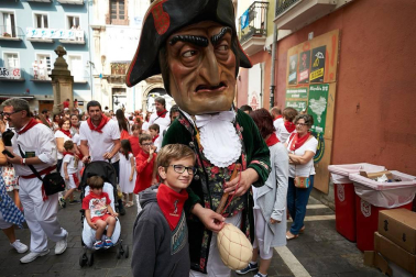 Fotos de los gigantes y cabezudos de Pamplona, 13 de julio de San Fermín 2018