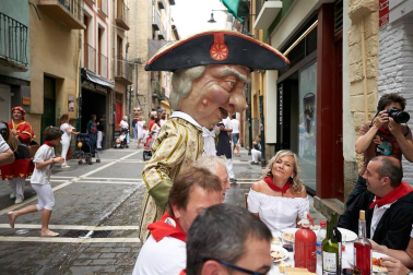 Fotos de los gigantes y cabezudos de Pamplona, 13 de julio de San Fermín 2018