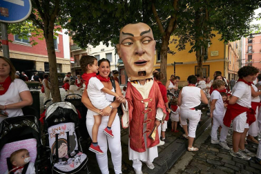 Fotos de los gigantes y cabezudos de Pamplona, 13 de julio de San Fermín 2018