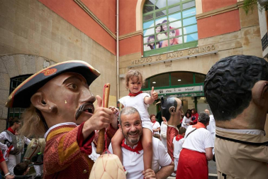 Fotos de los gigantes y cabezudos de Pamplona, 13 de julio de San Fermín 2018