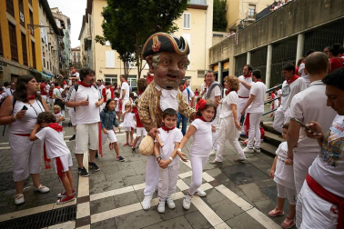 Fotos de los gigantes y cabezudos de Pamplona, 13 de julio de San Fermín 2018