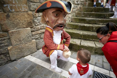 Fotos de los gigantes y cabezudos de Pamplona, 13 de julio de San Fermín 2018