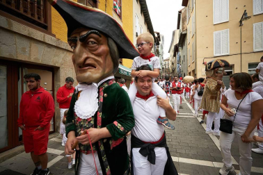 Fotos de los gigantes y cabezudos de Pamplona, 13 de julio de San Fermín 2018