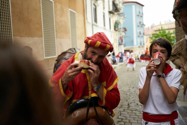 Fotos de los gigantes y cabezudos de Pamplona, 13 de julio de San Fermín 2018