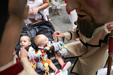 Fotos de los gigantes y cabezudos de Pamplona, 13 de julio de San Fermín 2018