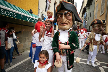 Fotos de los gigantes y cabezudos de Pamplona, 13 de julio de San Fermín 2018