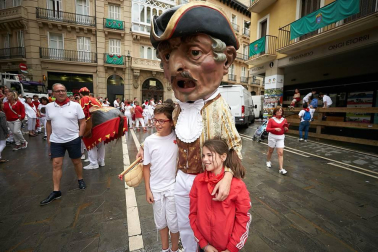 Fotos de los gigantes y cabezudos de Pamplona, 13 de julio de San Fermín 2018