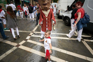 Fotos de los gigantes y cabezudos de Pamplona, 13 de julio de San Fermín 2018