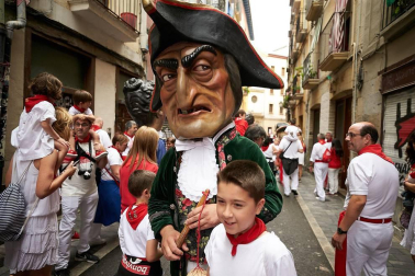 Fotos de los gigantes y cabezudos de Pamplona, 13 de julio de San Fermín 2018