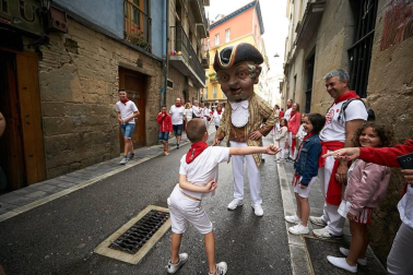 Fotos de los gigantes y cabezudos de Pamplona, 13 de julio de San Fermín 2018