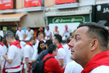 Imágenes del octavo encierro de los Sanfermines de 2018, con toros de la ganadería Miura.