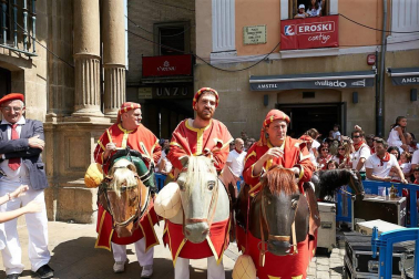 Fotos de los gigantes y cabezudos de Pamplona, 14 de julio de San Fermín 2018