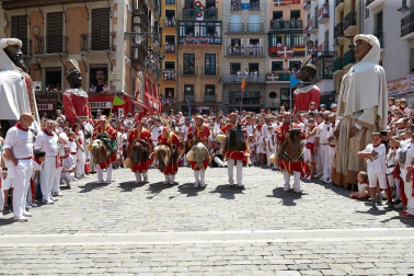 Fotos de los gigantes y cabezudos de Pamplona, 14 de julio de San Fermín 2018