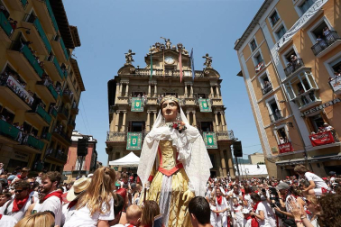 Fotos de los gigantes y cabezudos de Pamplona, 14 de julio de San Fermín 2018