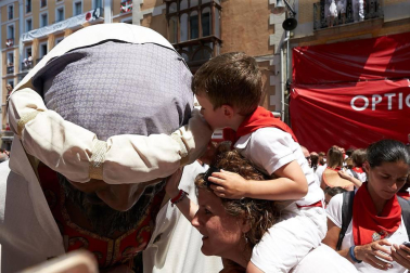 Fotos de los gigantes y cabezudos de Pamplona, 14 de julio de San Fermín 2018