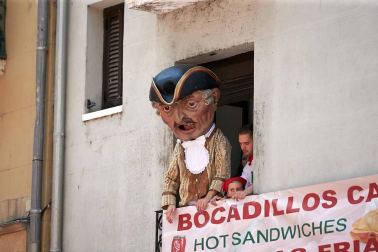 Fotos de los gigantes y cabezudos de Pamplona, 14 de julio de San Fermín 2018