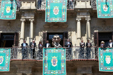 Fotos de los gigantes y cabezudos de Pamplona, 14 de julio de San Fermín 2018