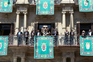 Fotos de los gigantes y cabezudos de Pamplona, 14 de julio de San Fermín 2018