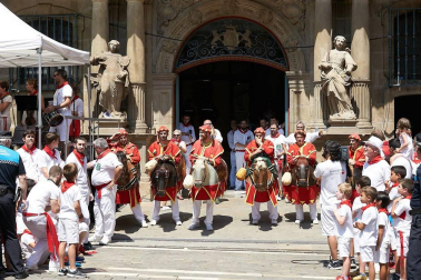 Fotos de los gigantes y cabezudos de Pamplona, 14 de julio de San Fermín 2018