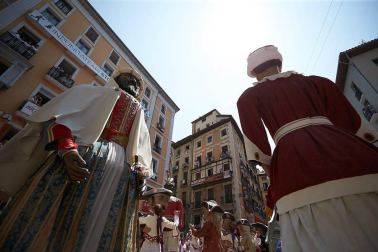 Fotos de los gigantes y cabezudos de Pamplona, 14 de julio de San Fermín 2018