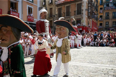 Fotos de los gigantes y cabezudos de Pamplona, 14 de julio de San Fermín 2018