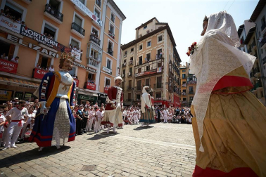Fotos de los gigantes y cabezudos de Pamplona, 14 de julio de San Fermín 2018