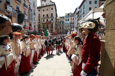Fotos de los gigantes y cabezudos de Pamplona, 14 de julio de San Fermín 2018