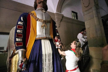 Fotos de los gigantes y cabezudos de Pamplona, 14 de julio de San Fermín 2018