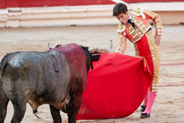 Faena de los toros de la ganadería de Fuente Ymbro para los diestros Juan José Padilla, Roca Rey y Cayetano