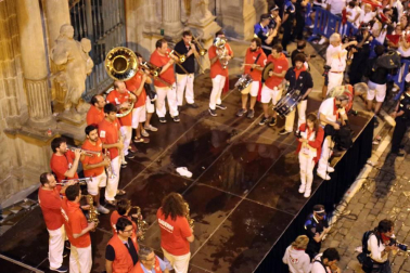 Fotos del 'Pobre de mí' con el que Pamplona despide los Sanfermines 2018