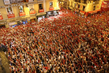 Fotos del 'Pobre de mí' con el que Pamplona despide los Sanfermines 2018