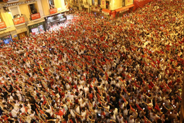 Fotos del 'Pobre de mí' con el que Pamplona despide los Sanfermines 2018