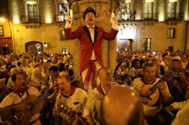 Fotos del 'Pobre de mí' con el que Pamplona despide los Sanfermines 2018