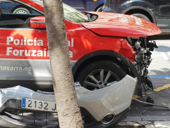 El aparatoso choque ocurrió este lunes 16 de julio en la Avenida de Bayona de la capital navarra.