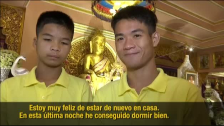 Primera noche en casa de los niños tailandeses rescatados