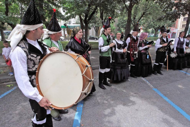 Este sábado al mediodía comenzaron las fiestas de Santiago que organiza cada año el Lar Gallego de Pamplona