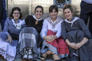 Celebración de la tradicional fiesta por las calles de Elizondo.