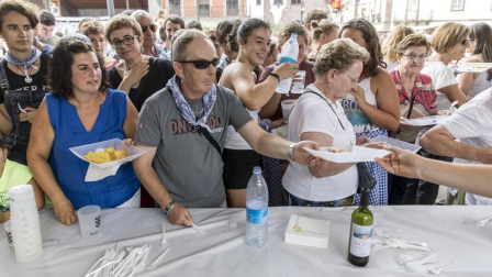 Inicio de las fiestas de Santiago en la localidad navarra.