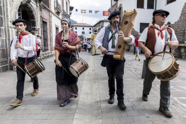 Inicio de las fiestas de Santiago en la localidad navarra.