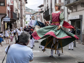 Inicio de las fiestas de Santiago en la localidad navarra.