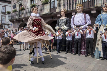 Inicio de las fiestas de Santiago en la localidad navarra.