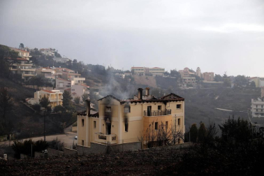 Decenas de muertos por varios incendios al noreste de Atenas