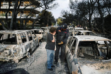 Decenas de muertos por varios incendios al noreste de Atenas