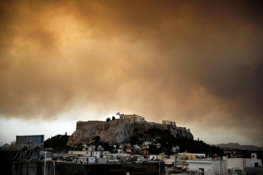 Decenas de muertos por varios incendios al noreste de Atenas